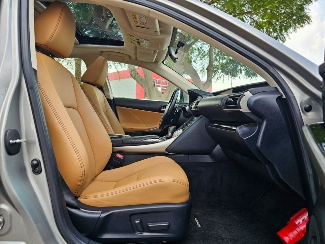 Lexus IS300 Premier GCC 2020 FULL OPTION UNDER WARRANTY V4 TWIN TURBO