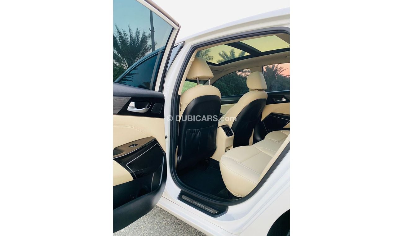 كيا كادنزا GDi توب كيا كادينزا GDI 2021 خليجي فل ابشن بحاله ممتازه داخل الضمان