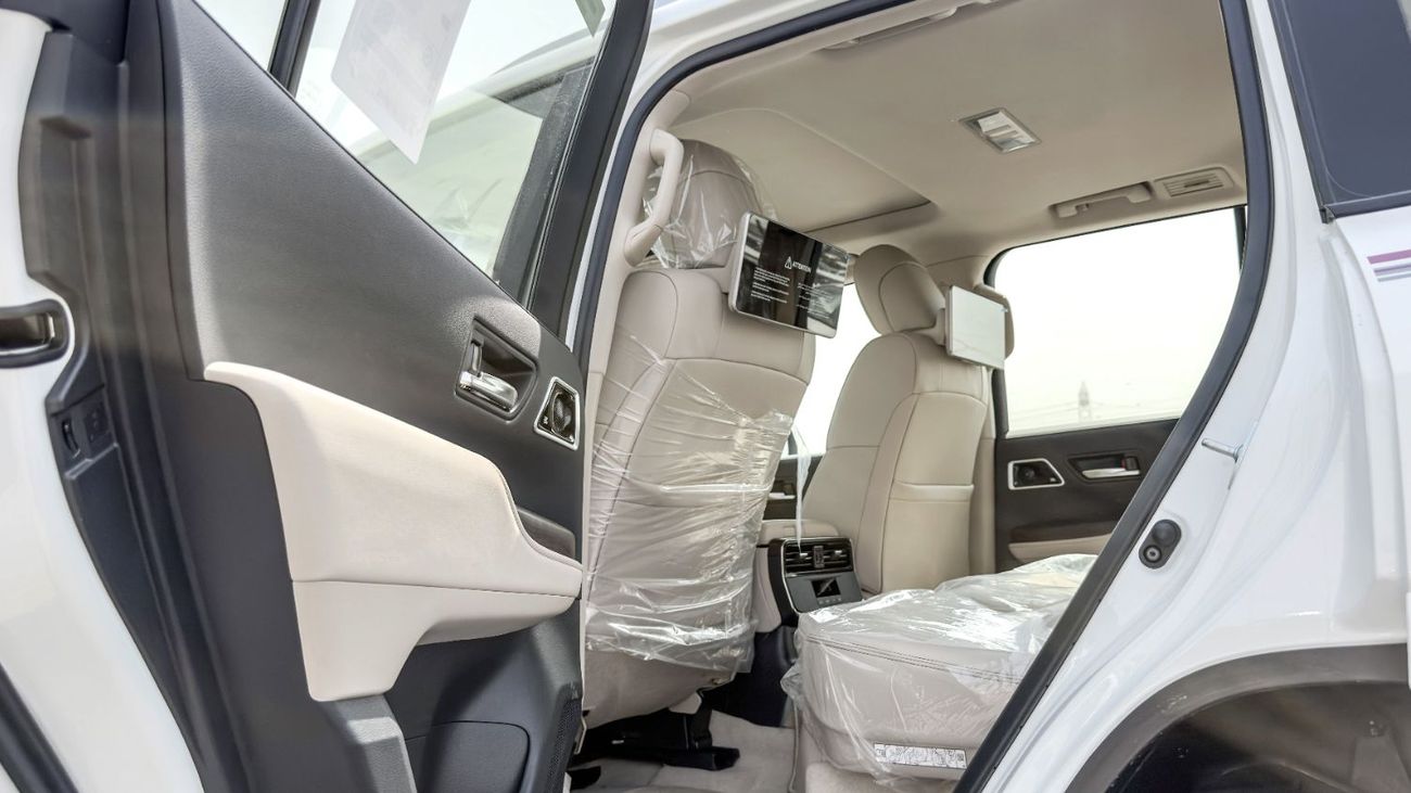 Toyota Land Cruiser GXR 2026 Toyota Land Cruiser GXR 3.5L AT Hybrid (White-Beige)