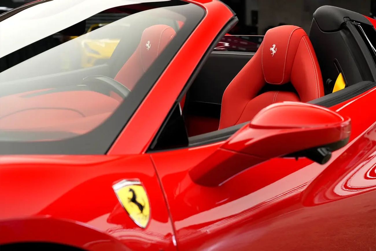 فيراري ف ٨ سبيدر 3.9T V8