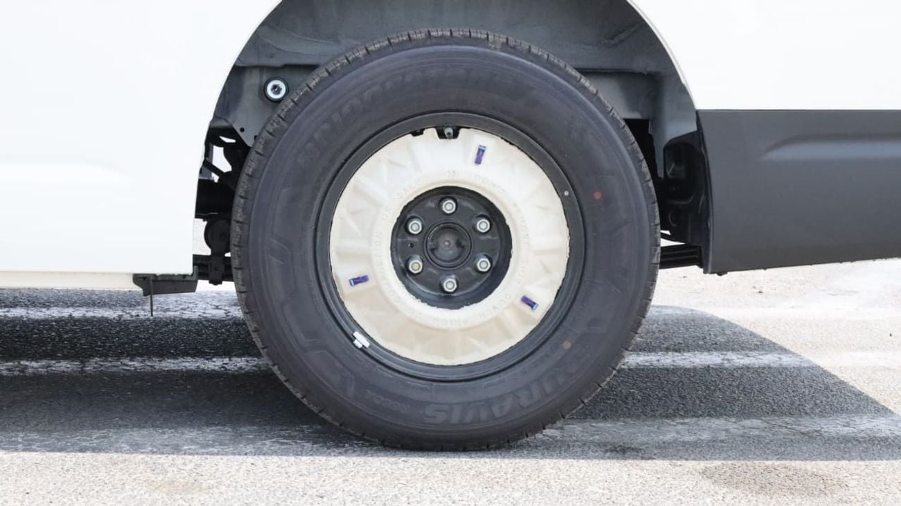 Toyota Hiace AUTOMATIC