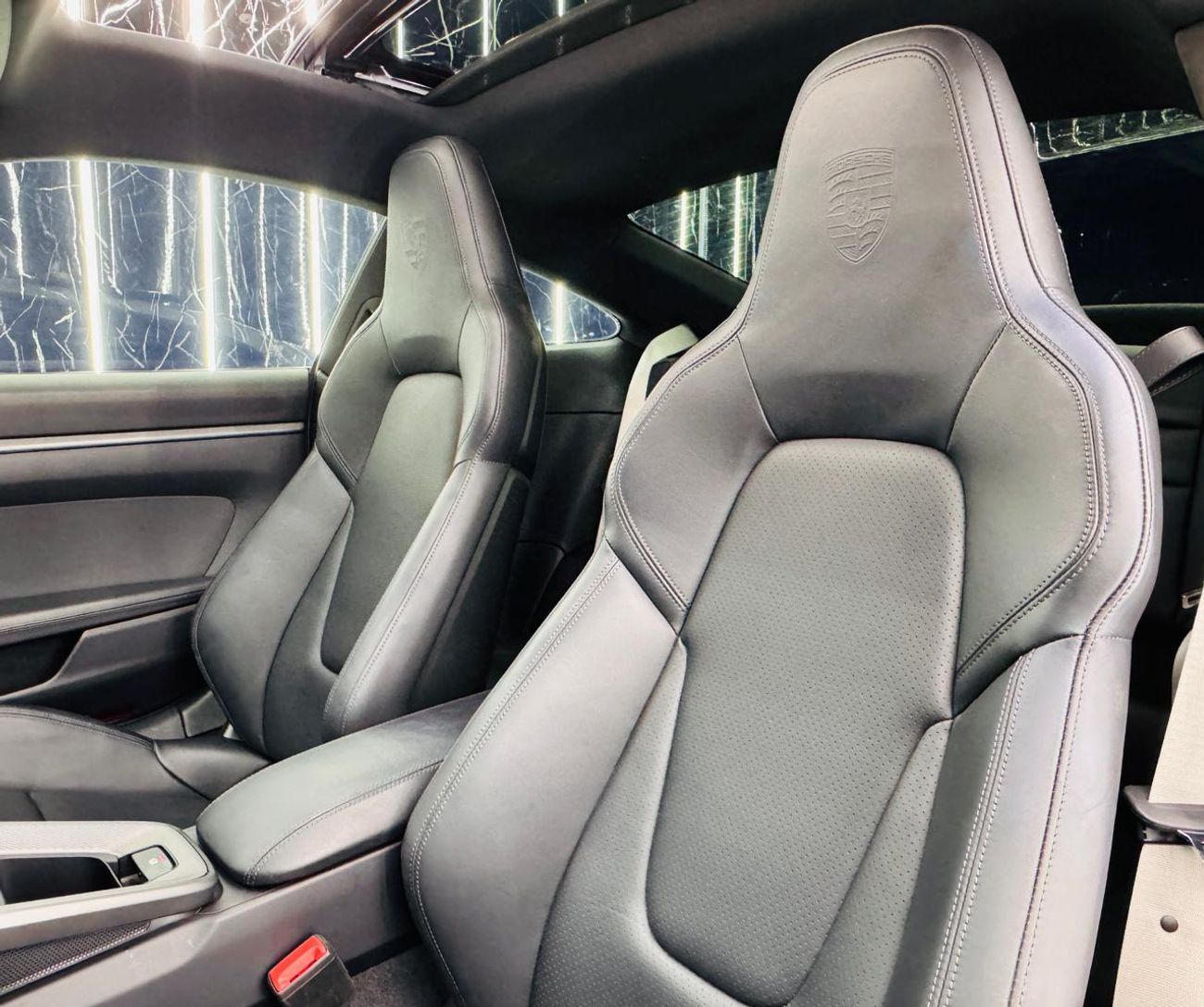 Porsche 911 Carrera 3.0L (380 HP) Coupe 2025 Porsche 911 Carrera, Eur Specs with international War till Nov 2027