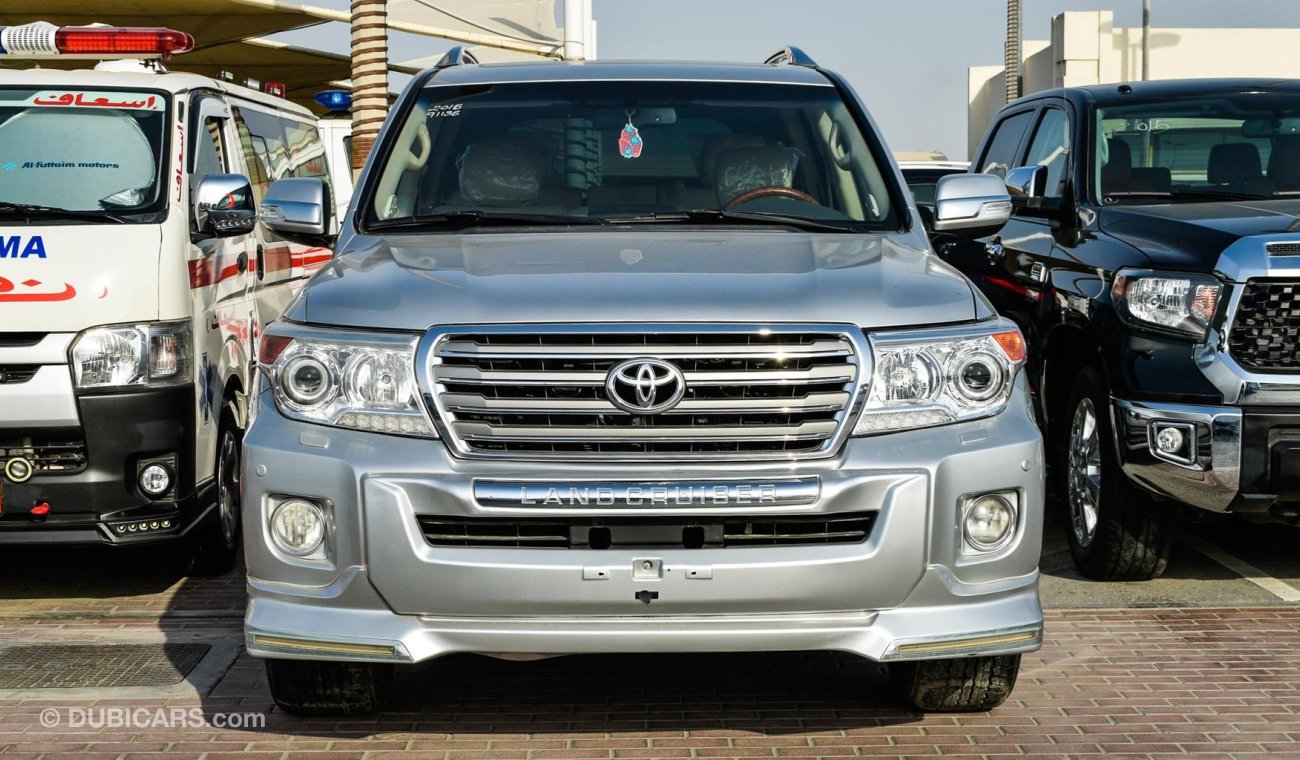 Toyota Land Cruiser VXR V8