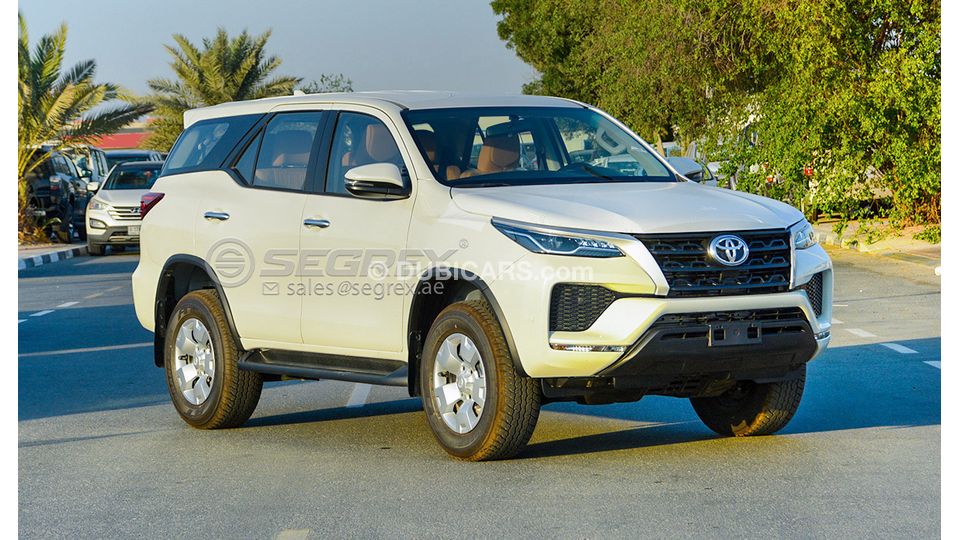 Toyota Fortuner 2.4L Diesel 4WD 6A/T MODEL 2021 for sale. White, 2021