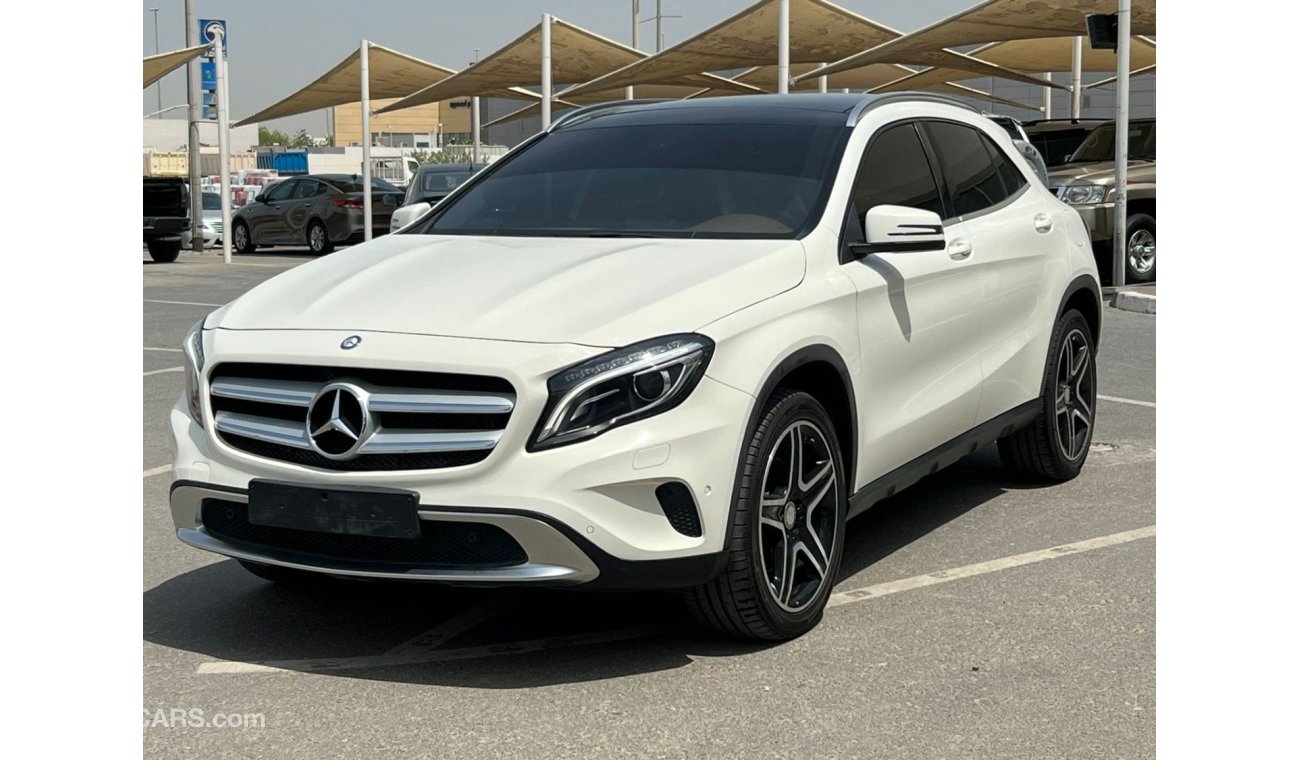 Mercedes-Benz GLA 250 Std Mercedes Benz GLA 250 GCC 2015 perfect condition clean car