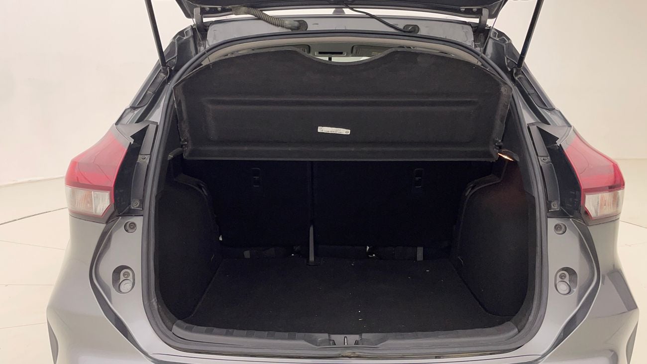 Nissan Kicks SV 1.6 | Zero Down Payment | Home Test Drive