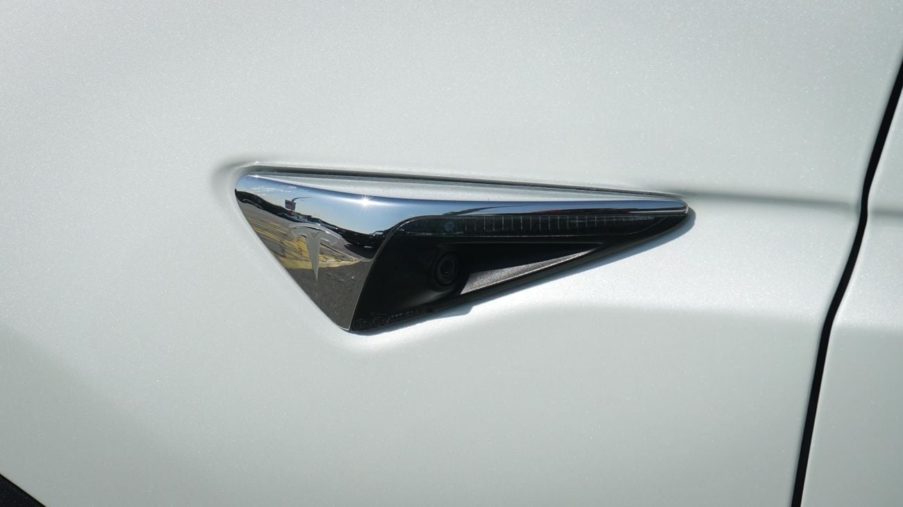 تسلا موديل اكس