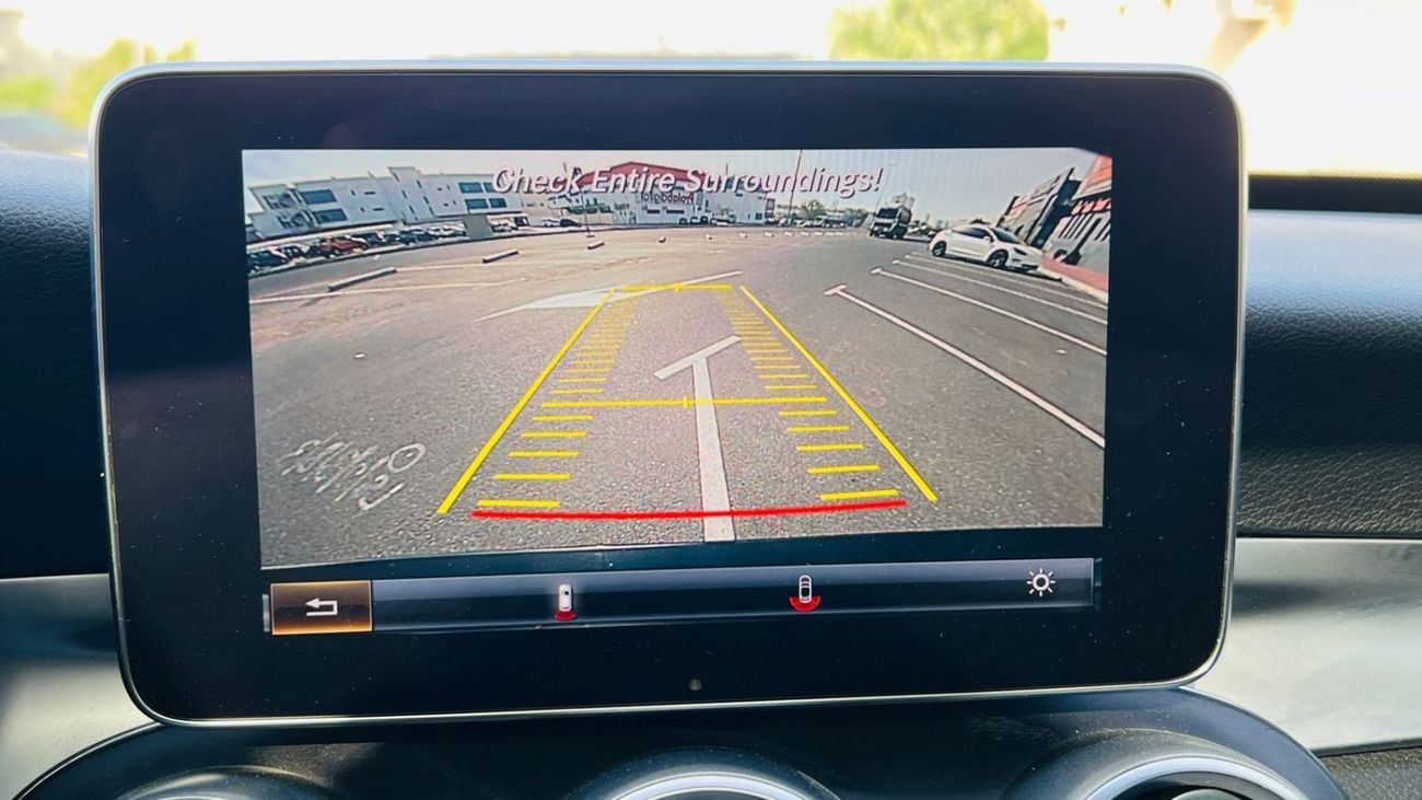 Mercedes-Benz C 300 Luxury AED 1040 PM | Mercedes C300 AMG 2018 | No Accident History | Well Maintained