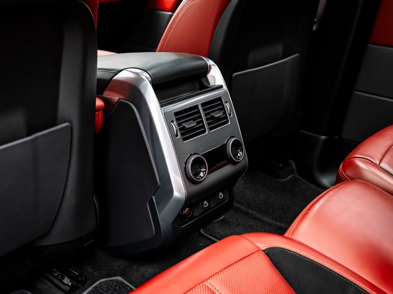 لاند روفر رينج روفر 2022 Range Rover Sport HSE, October 2026 Land Rover Warranty, Full Service History, Low KMs, GCC