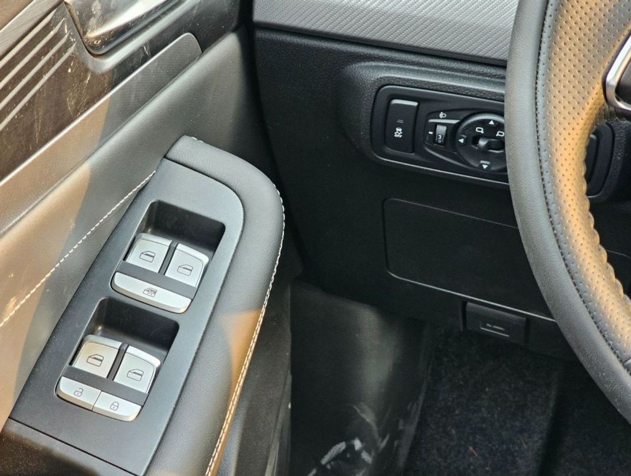 ساويست DX8S SOUEAST DX8s 1.5L Turbo Petrol, Model 2023, Color White