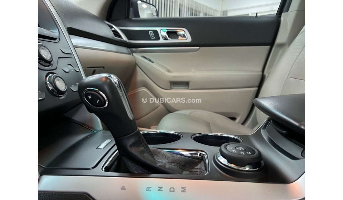 Ford Explorer GCC .. FSH .. XLT .. Panoramic .. V6