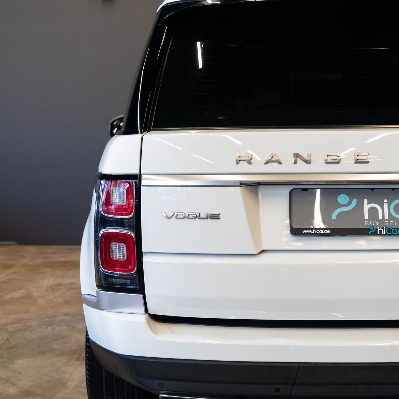 Land Rover Range Rover AED 2,682 pm • 0% Downpayment • Range Rover Vogue • 1 Year Warranty