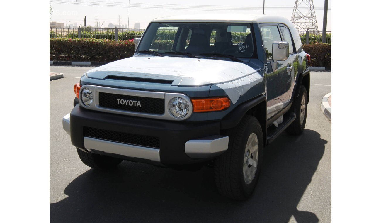 Toyota FJ Cruiser 4.0L GXR 5 DOOR PETROL AT FOR EXPORT ONLY