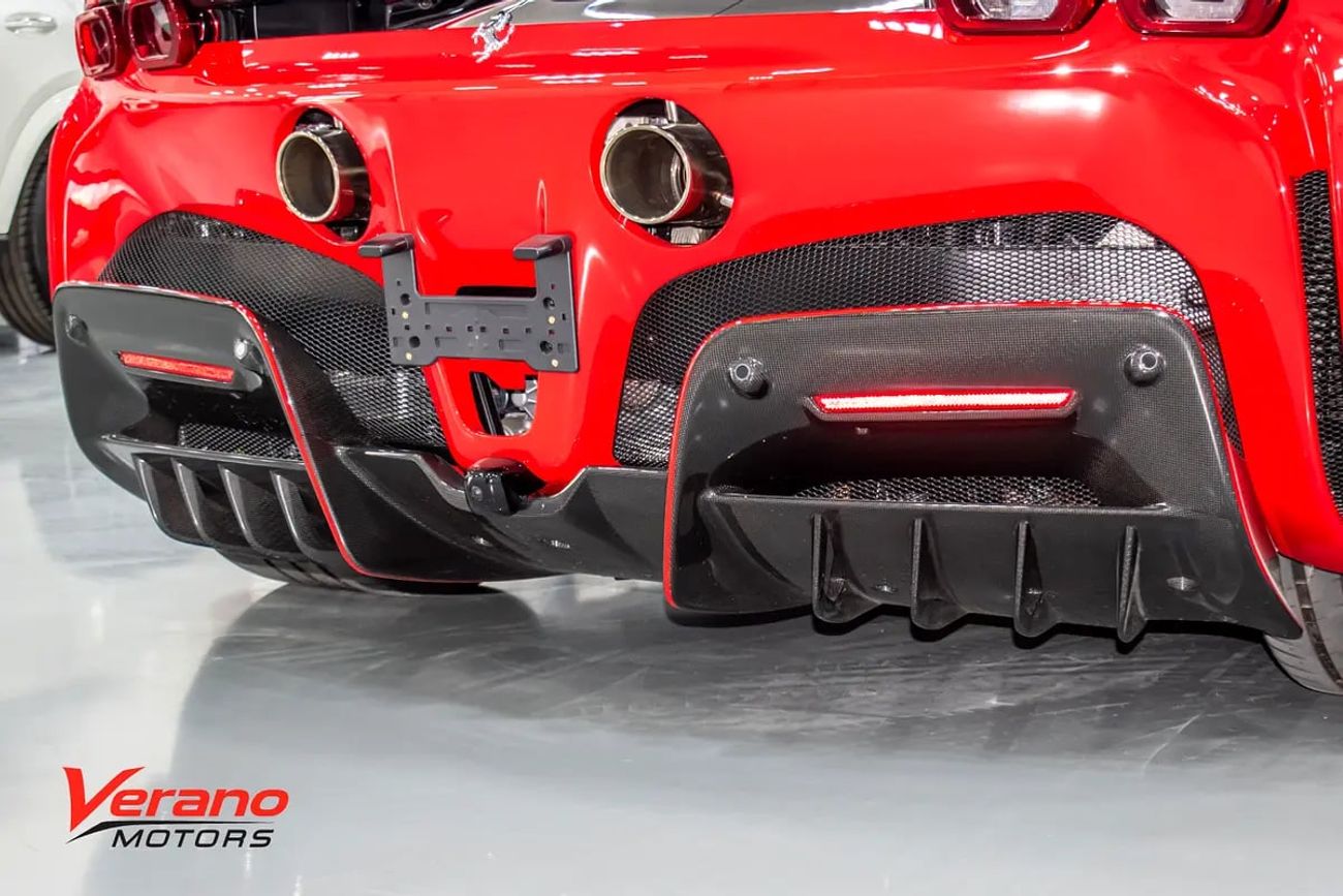 فيراري SF90 ستراديل SF90 Assetto Fiorano | Extended Carbon Spec | Al Tayer Service And Warranty | Full Spec