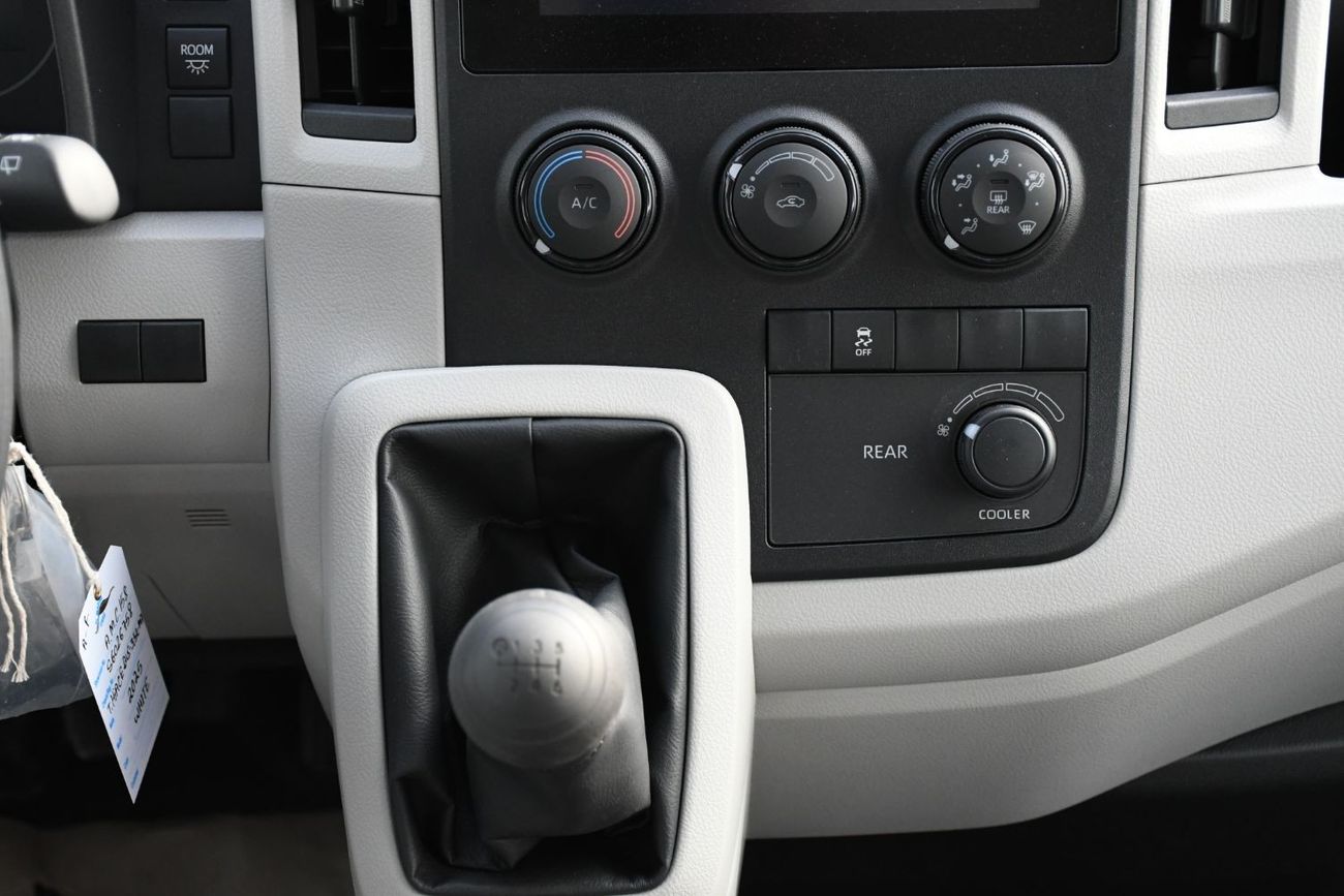 Toyota Hiace 2025 Toyota HiAce 3.5L MT Petrol (Ready Stock)