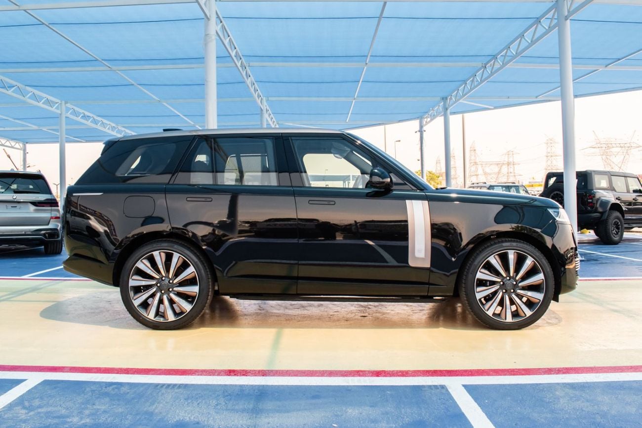 Land Rover Range Rover Range Rover SV SWB P615 4.4L Santorini Black 2026MY