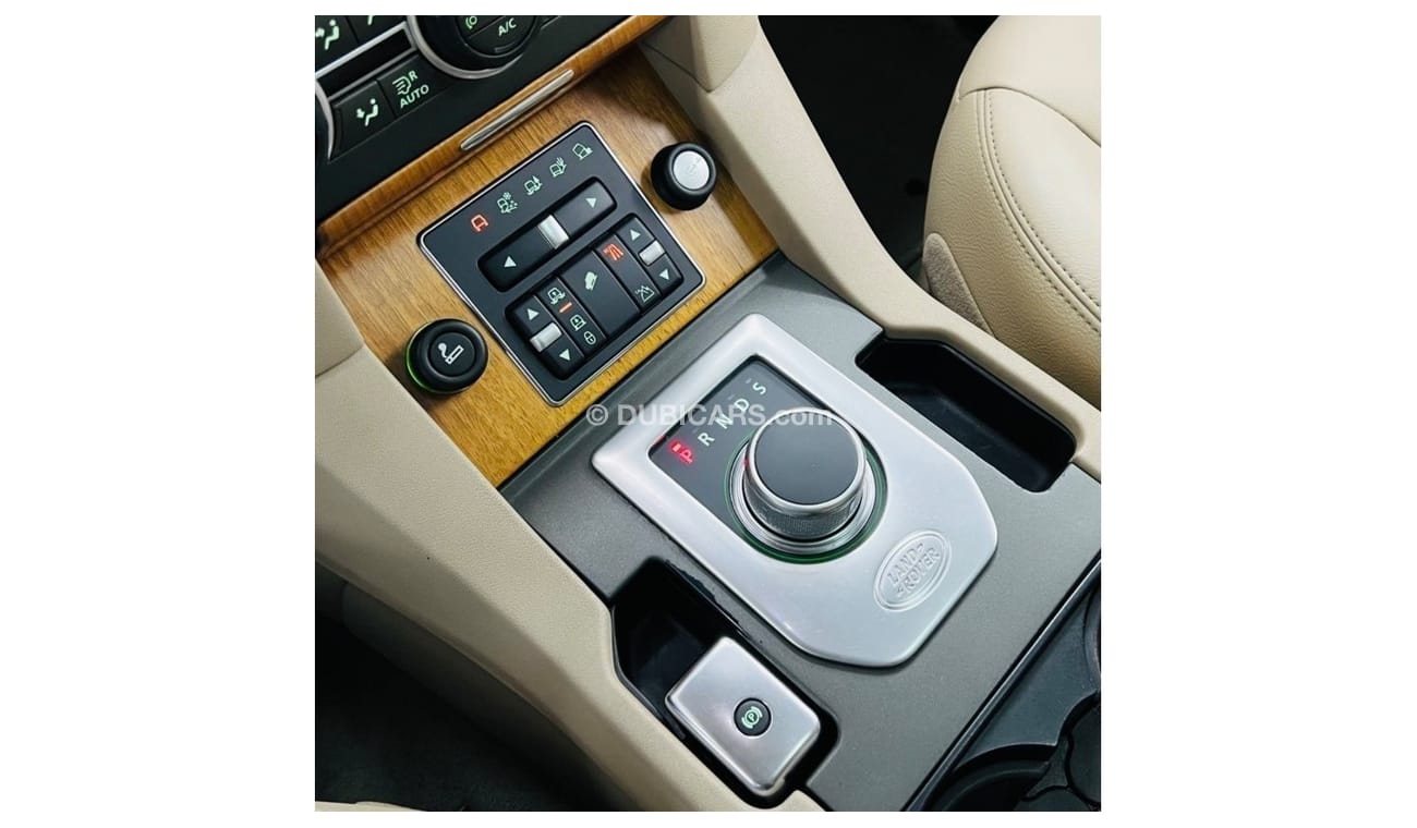 Land Rover Discovery HSE HSE HSE GCC .. FSH .. Original Paint .. HSE .. Perfect Condition