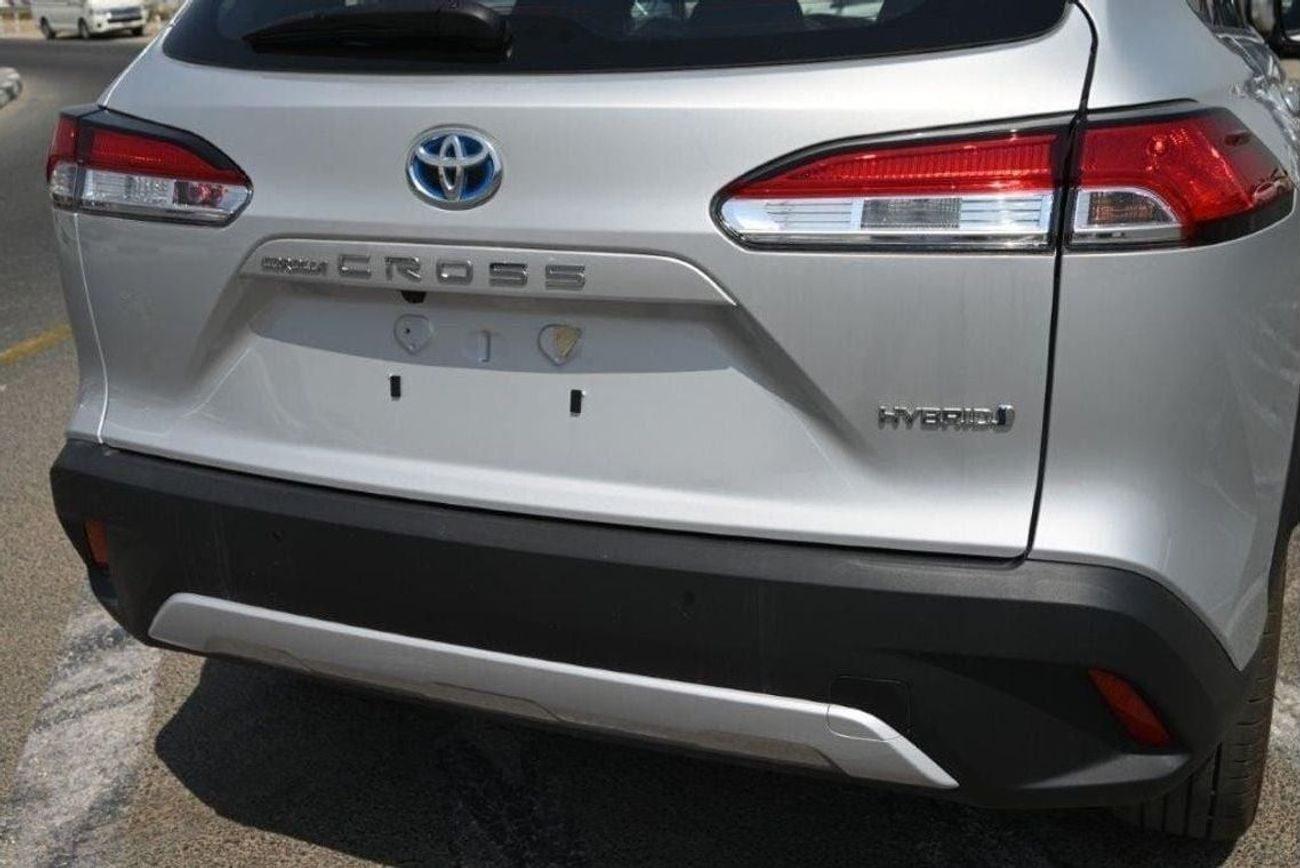 Toyota Corolla Cross 2024 TOYOTA COROLLA CROSS HYBRID XLE 1.8L PETROL AUTOMATIC