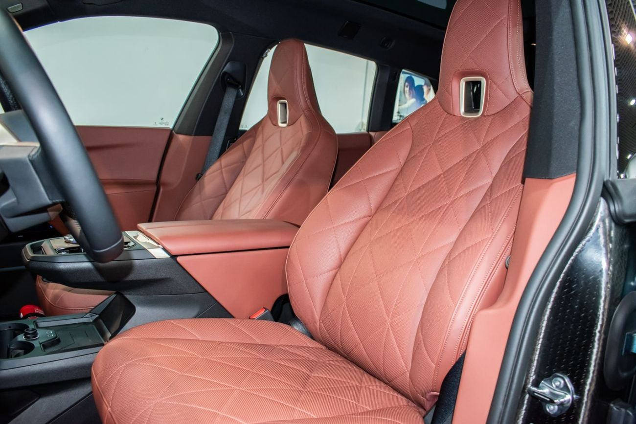 BMW iX IX xDrive50 (EV) Masterclass M Sport Package