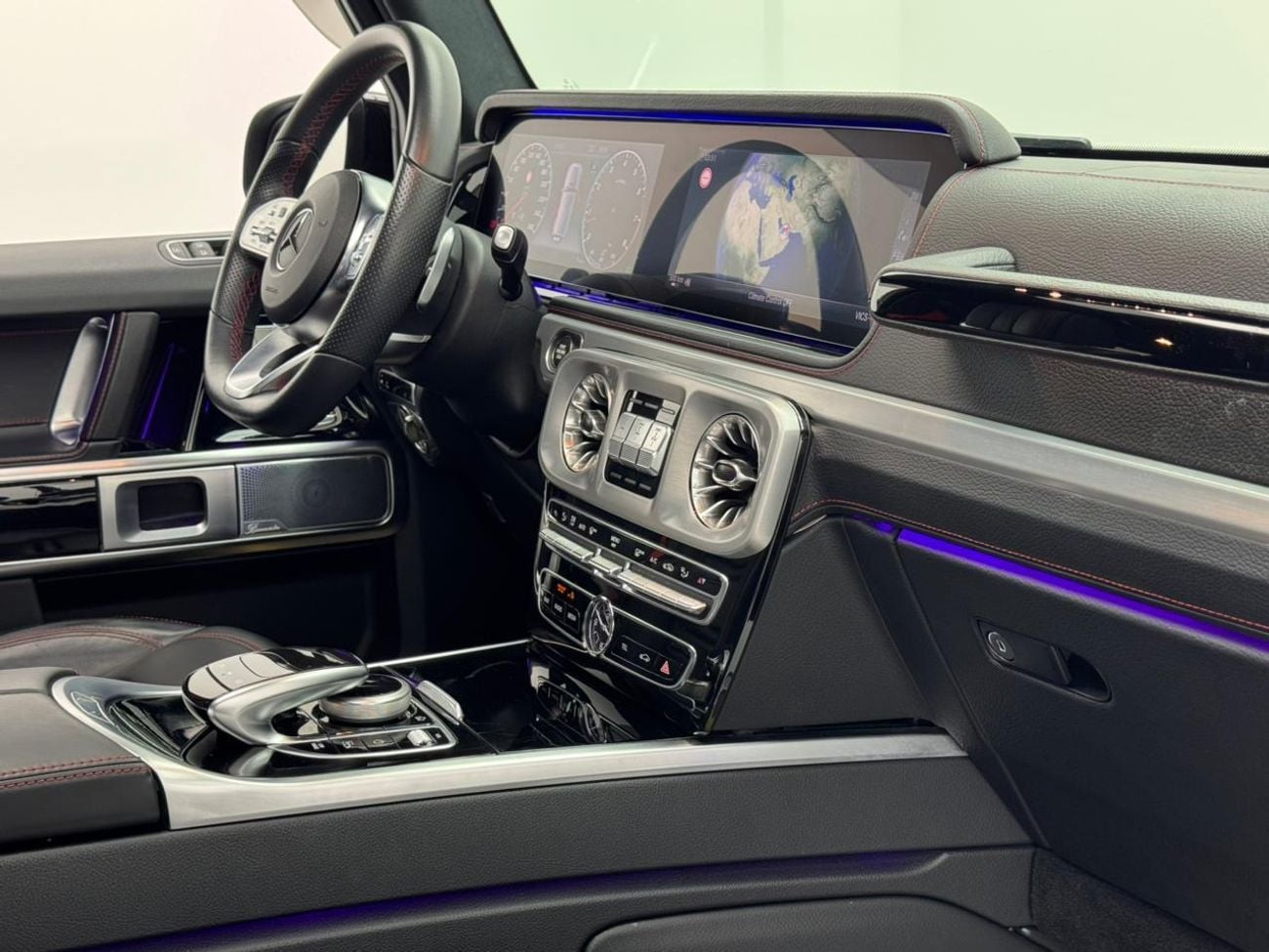 Mercedes-Benz G 550 2019 Mercedes-Benz G 550 with G 63 Kit, Mercedes Service History, 1 Year Warranty, GCC