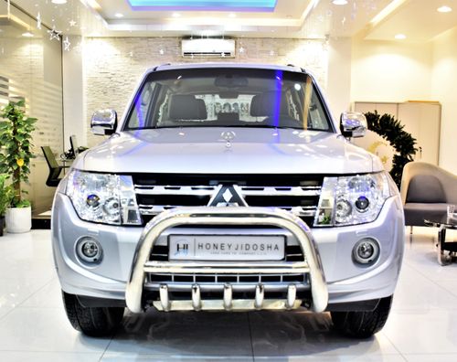 Mitsubishi Pajero GLS V6