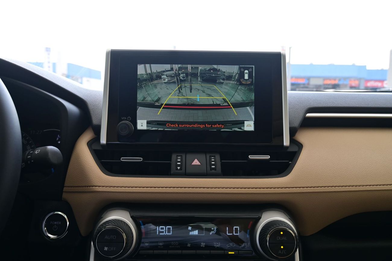 تويوتا راف ٤ Toyota RAV4 Limited 2.5L Hybrid AWD, Side Radar, GCC