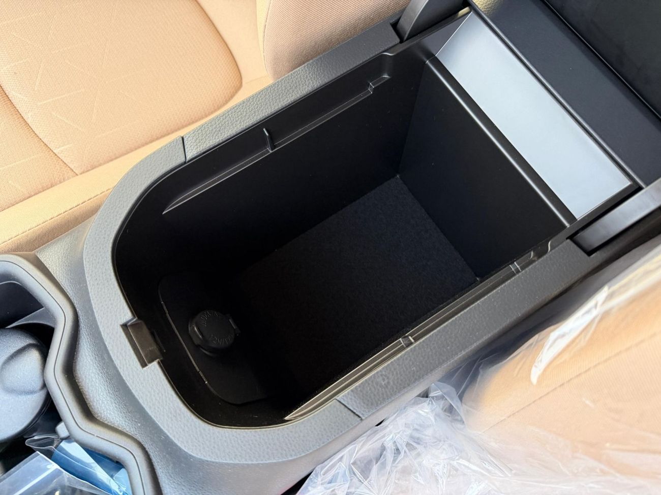 Toyota RAV4 2.5L HEV XLE G AUTOMATIC TRANSMISSION ( FOR RE-EXPORT ONLY )