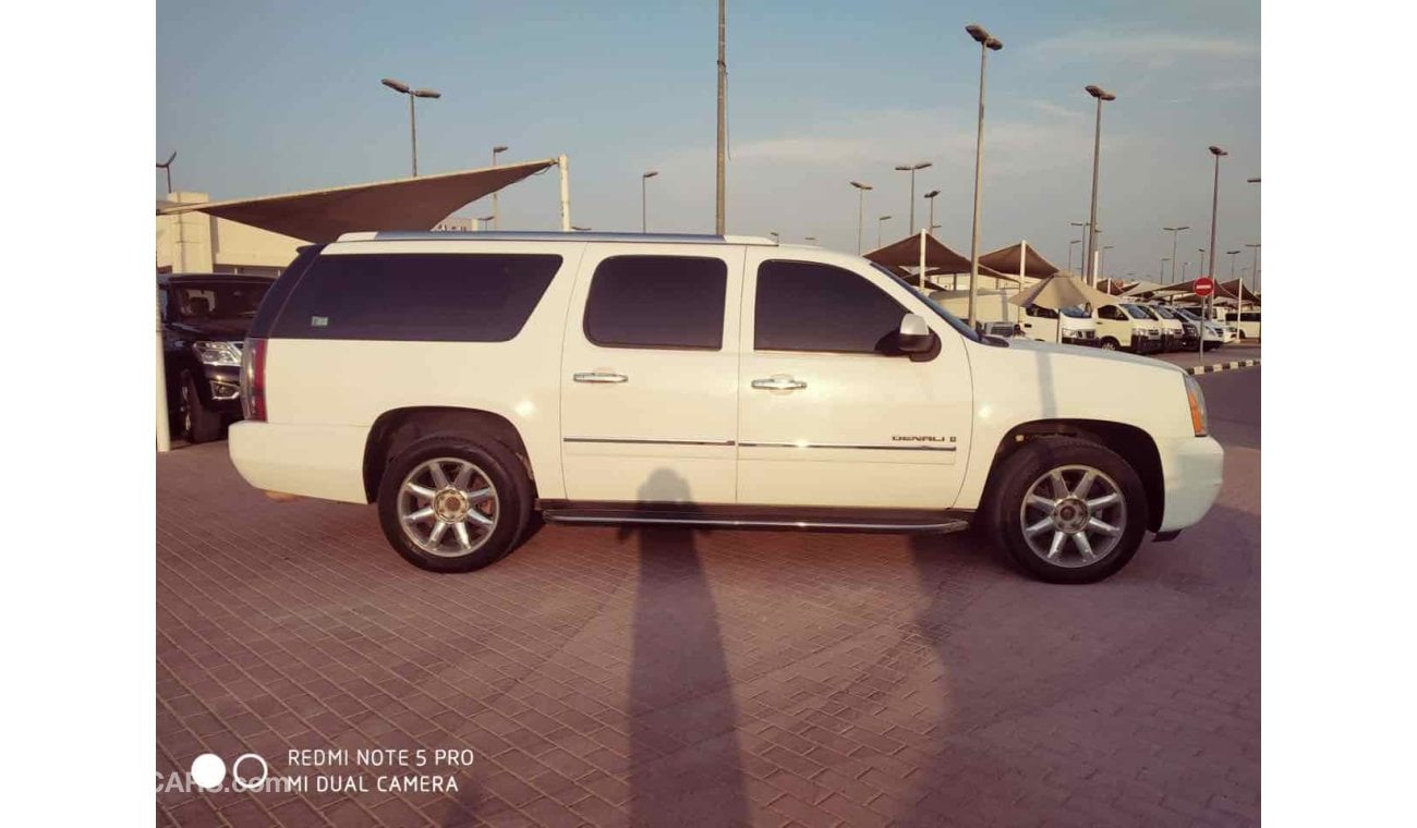 GMC Yukon سياره نظيفه جدا بحاله ممتازه بدون حوادث ضمان شاسيه جير ماكينه صبغة وكاله