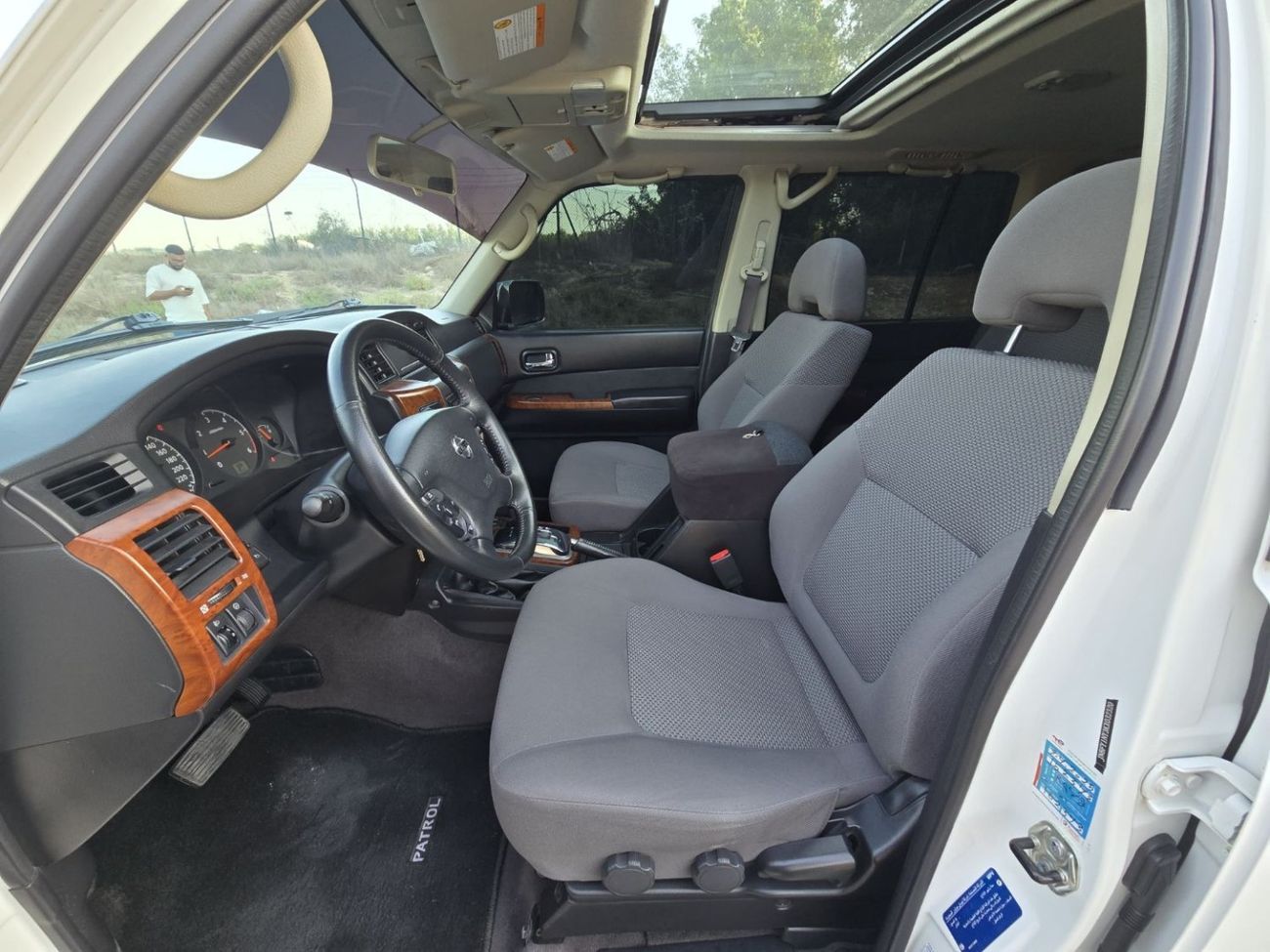 Nissan Patrol Safari GL 4.8L A/T (7 Seater) NISSAN PATROL SAFARI 2019 GCC ORGINAL PAINT // ACCIDENT FREE // PERFECT CONDI