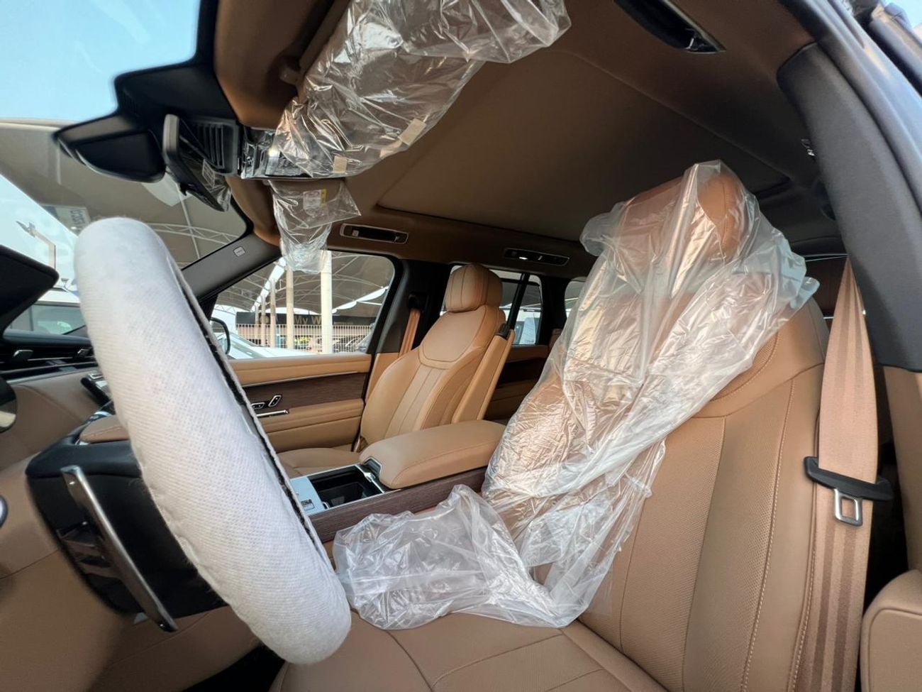 لاند روفر رينج روفر RANGE ROVER VOGUE  SE P400 - MODEL 2025 - ENGINE 3.0L - 5 SEATER