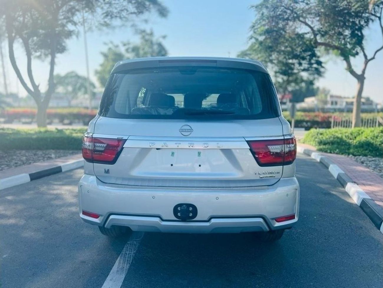 Nissan Patrol V8 PLATINUM 2024 0KM (Export)