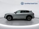فولكس واجن طوارق ELEGANCE with Sunroof - Leather Seats 3L | 42,100 AED SAVINGS from New Car