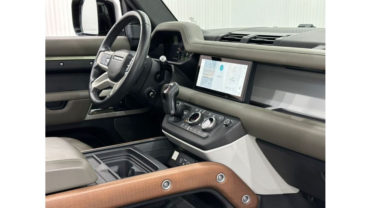Land Rover Defender 2021 Land Rover Defender P400 90 HSE, April 2026 Land Rover Warranty, Full Options, GCC