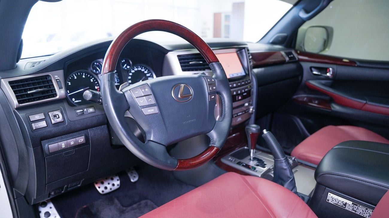 Lexus LX 570 Platinum 5.7L