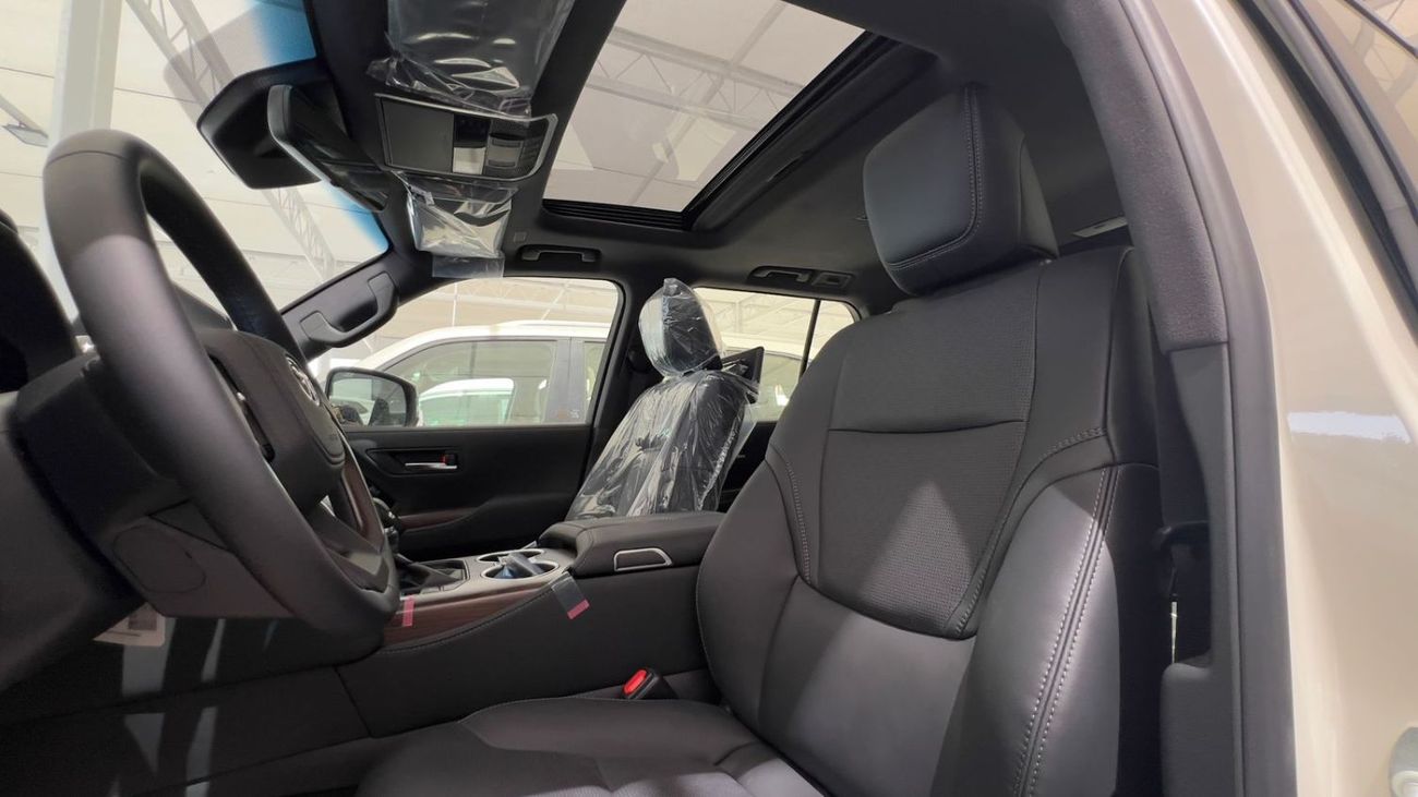 تويوتا لاند كروزر EXPORT ONLY - 2026 LC300 VX 4.0L (Black Interior) (GCC Specification)