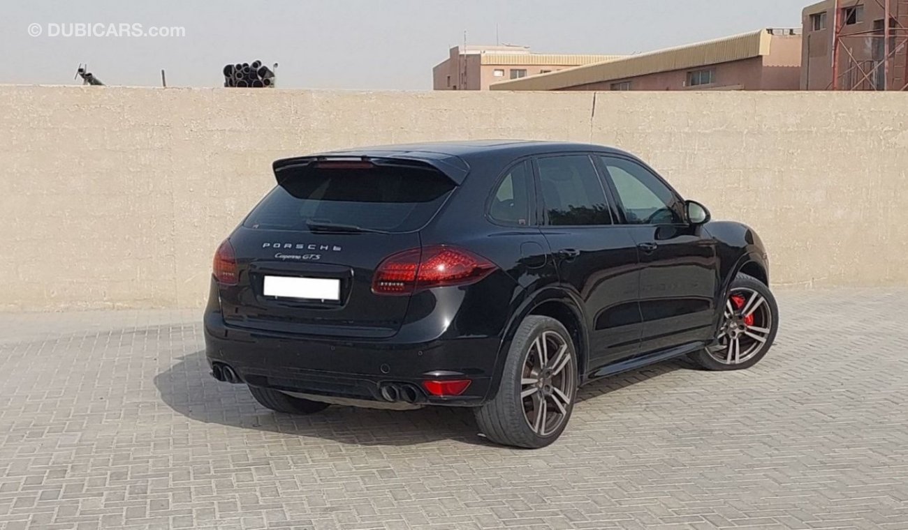 Porsche Cayenne GTS 2013 GCC 4.8 V8