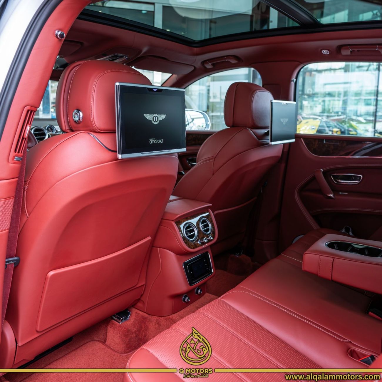 بنتلي بينتايجا Bentley Bentayga W12 2018 - GCC Specs - Done 64,000KM