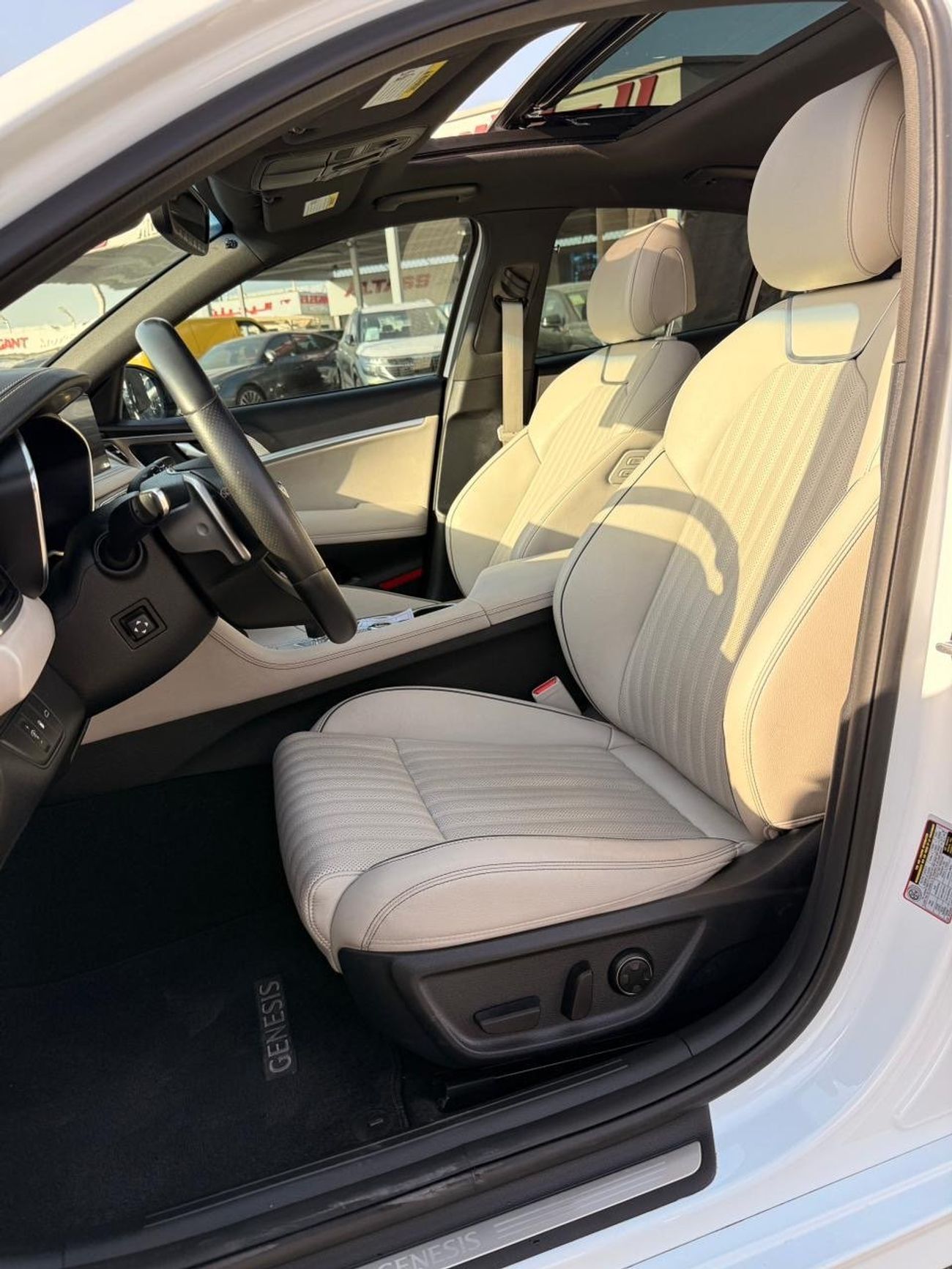 Genesis G70 Platinum 2.0L RWD