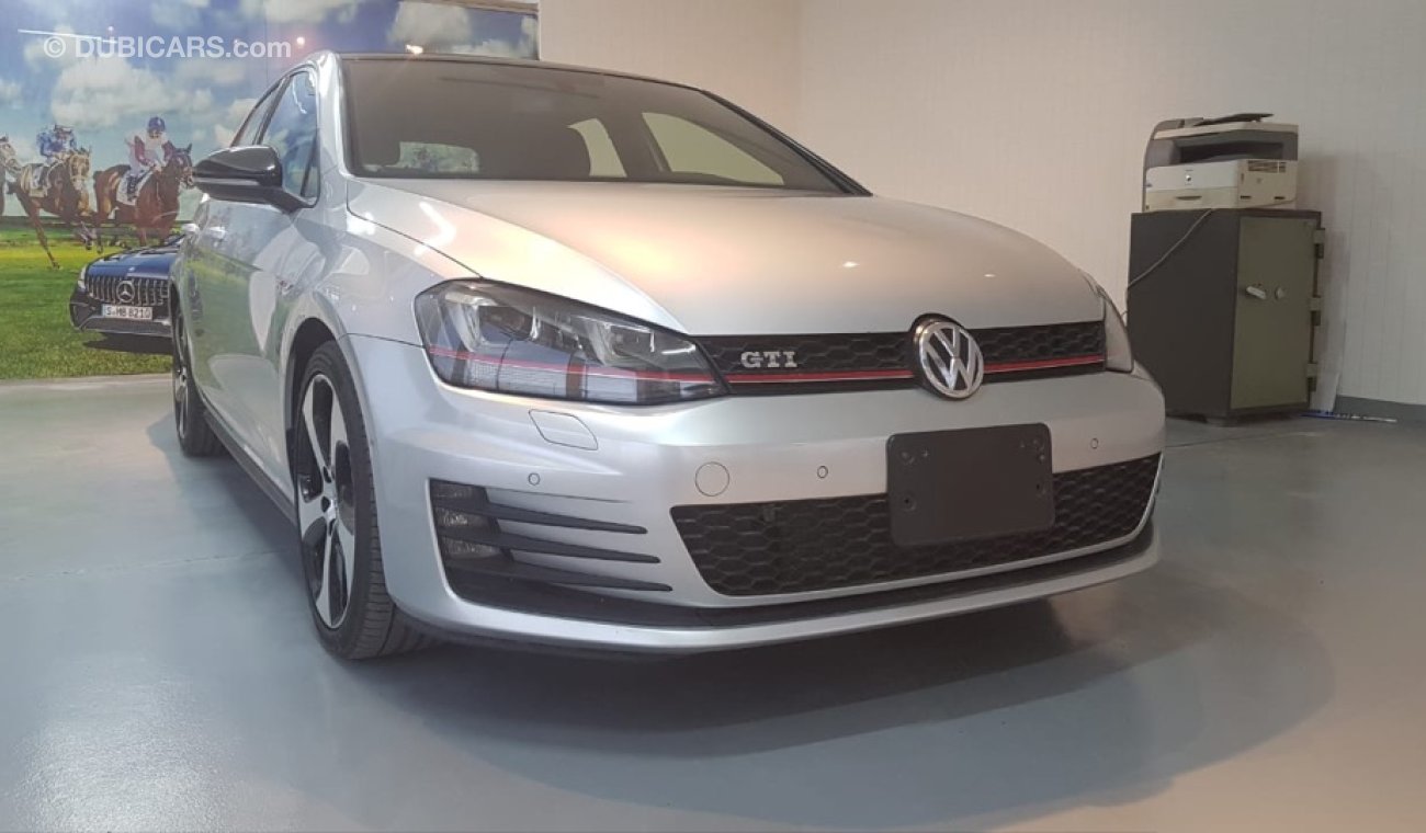 Volkswagen Golf GTI