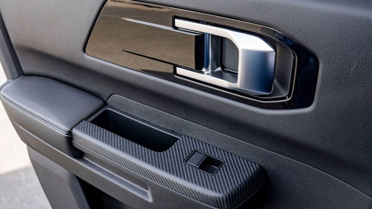 Mitsubishi L200 Mitsubishi L200 2.4L Petrol MT 2024