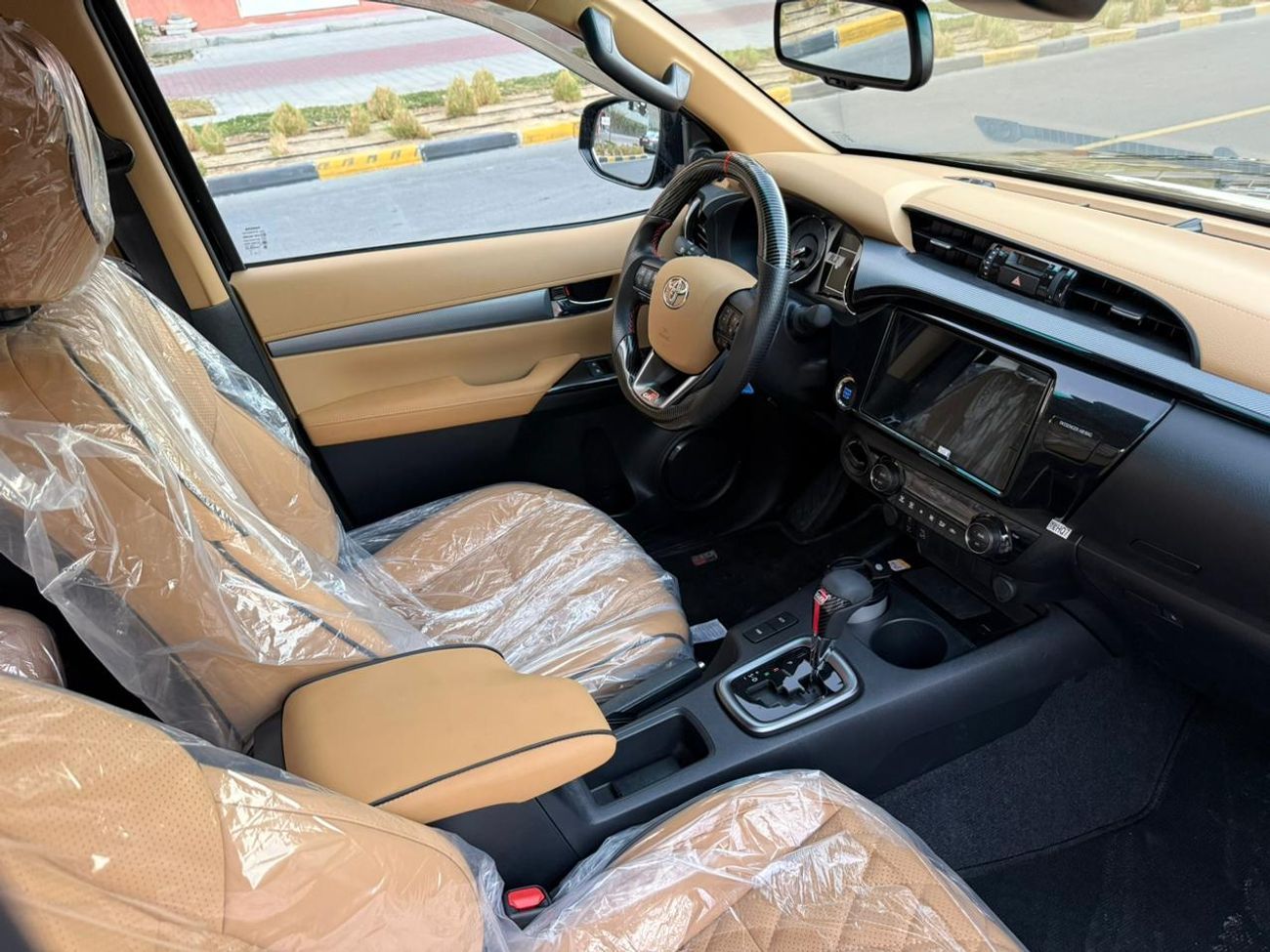 تويوتا هيلوكس 2.8L Special Edition A/T