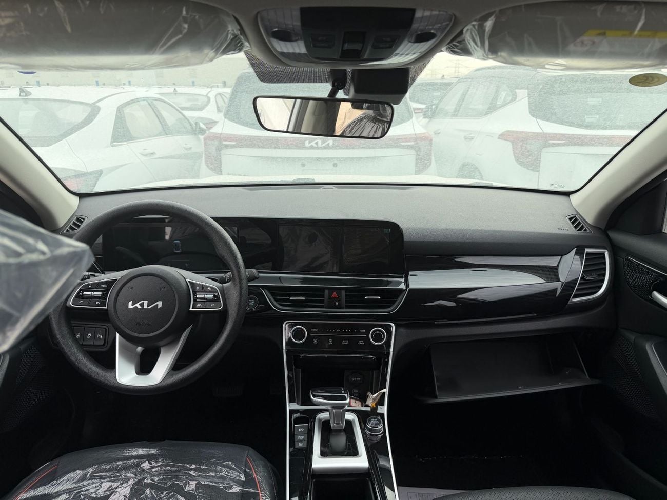Kia Seltos LX STD 1.5L Luxury Comfort