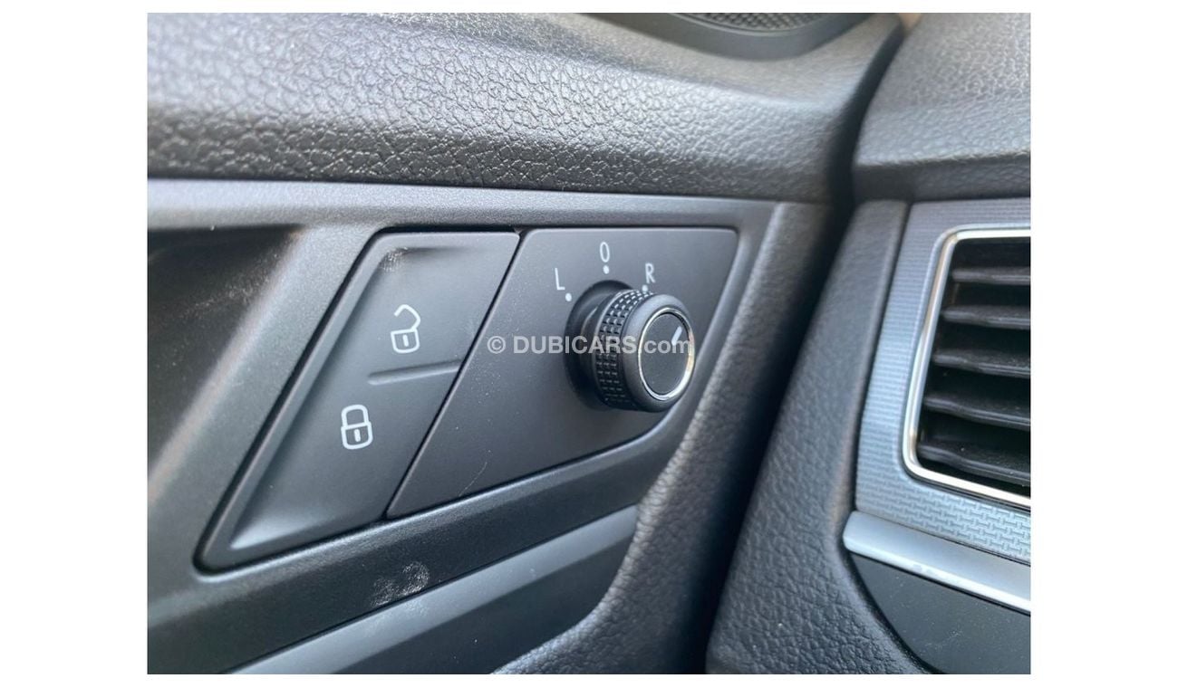 Volkswagen Bora VOLKSWAGEN BORA 1.5L PETROL MID OPTION