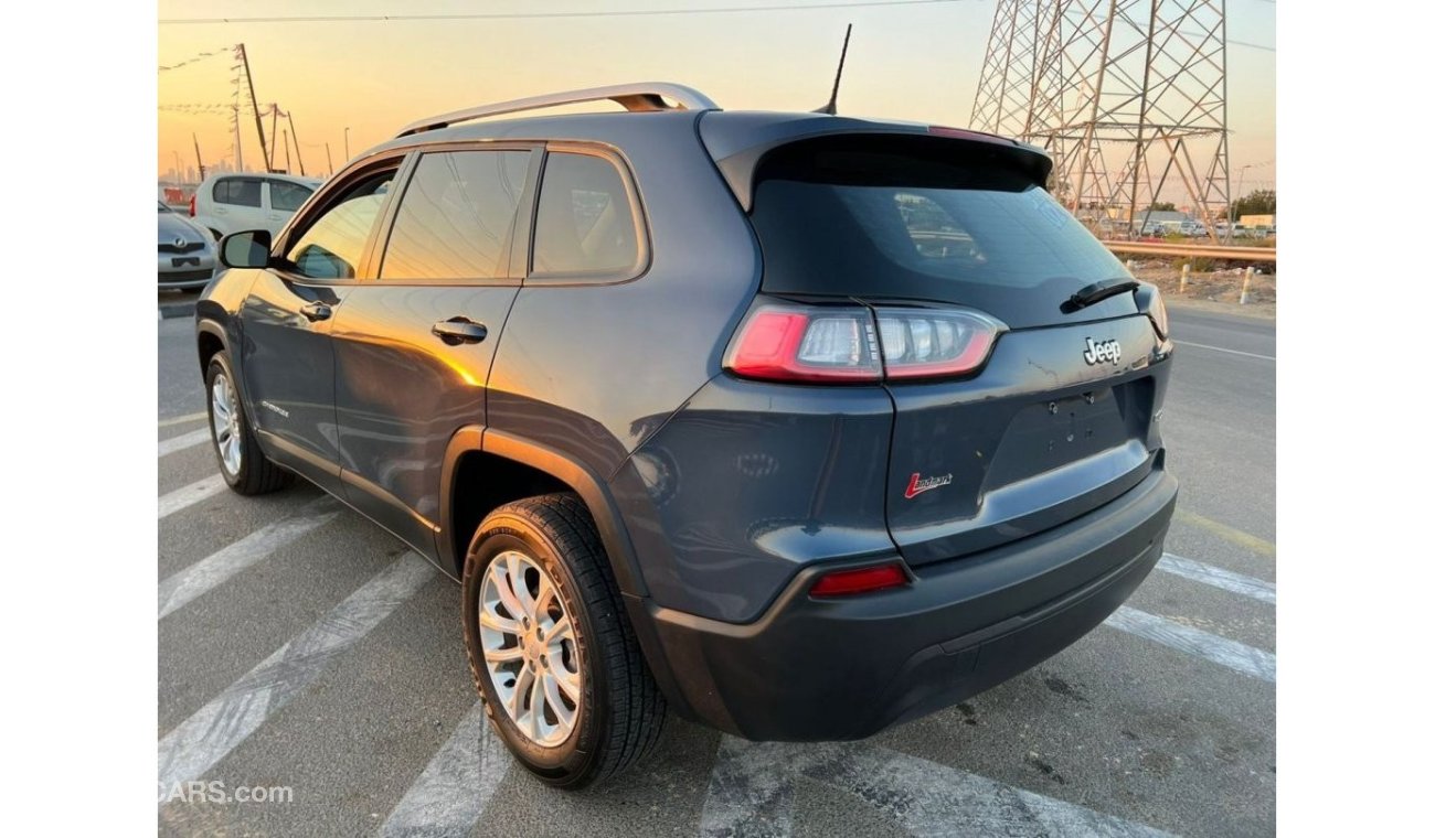 Jeep Cherokee Sport Sport 2020 JEEP CHEROKEE LATITUDE / MID OPTION / EXPORT ONLY