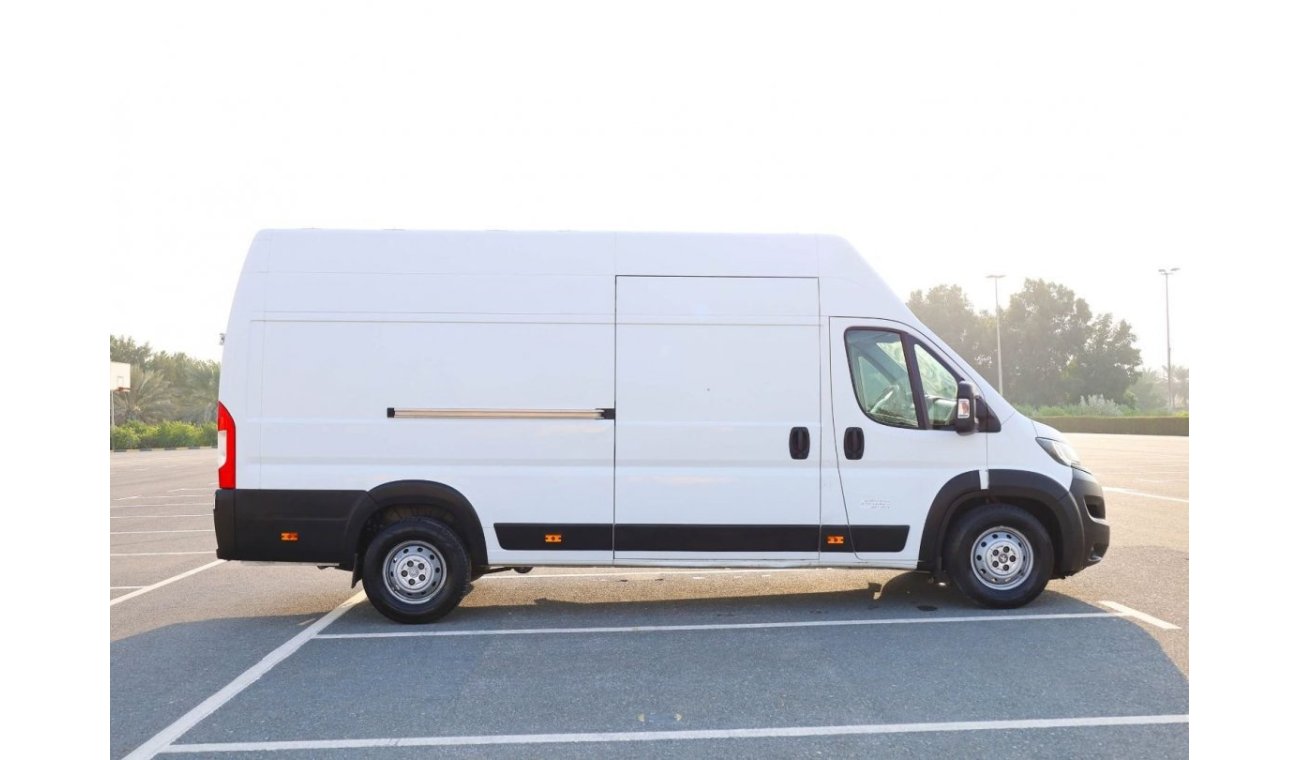 بيجو بوكسر ديزل | Delivery Van |  2.0L | Excellent Condition | GCC