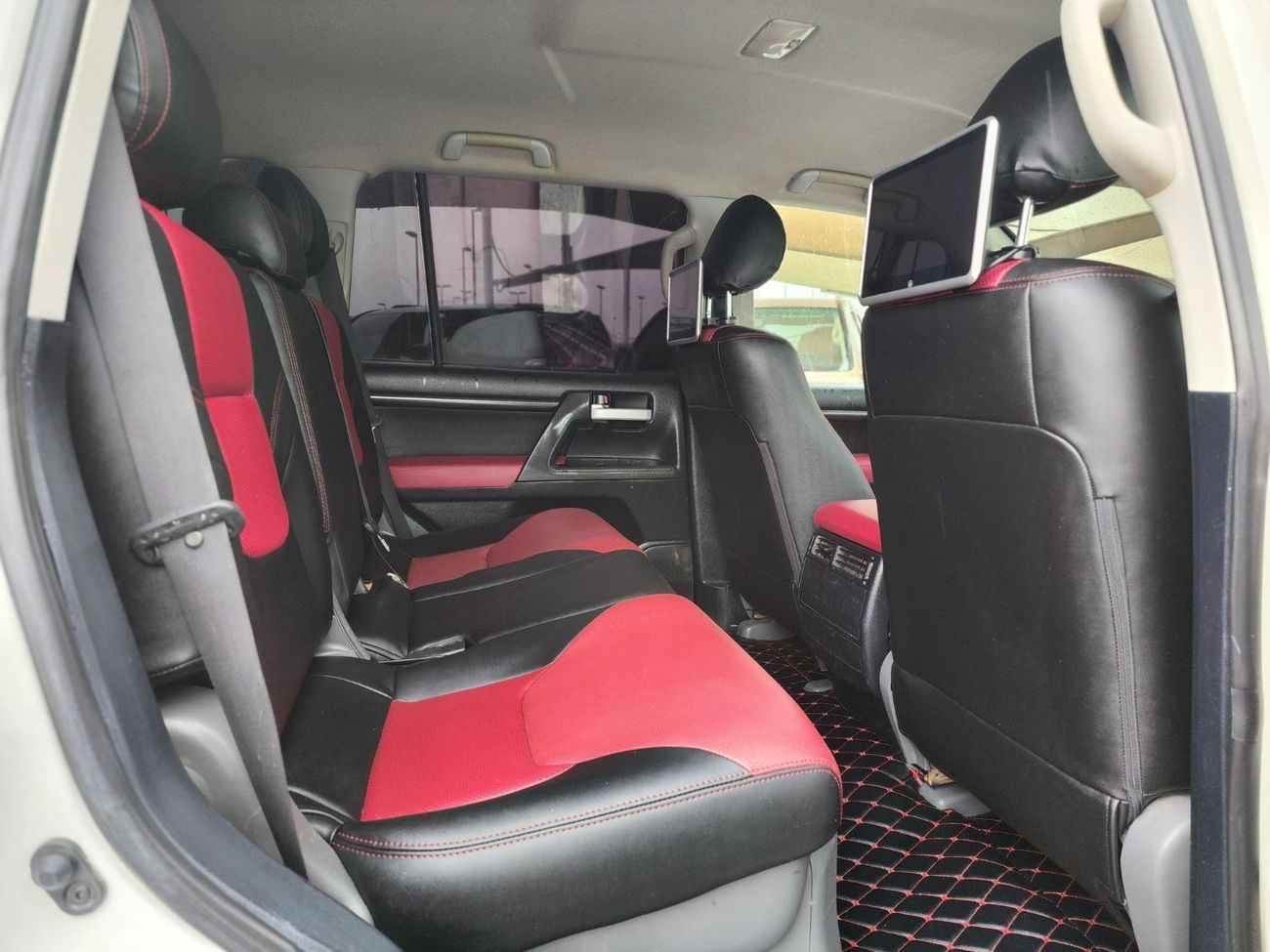 تويوتا لاند كروزر GXR 4.0L (271 HP) 4WD