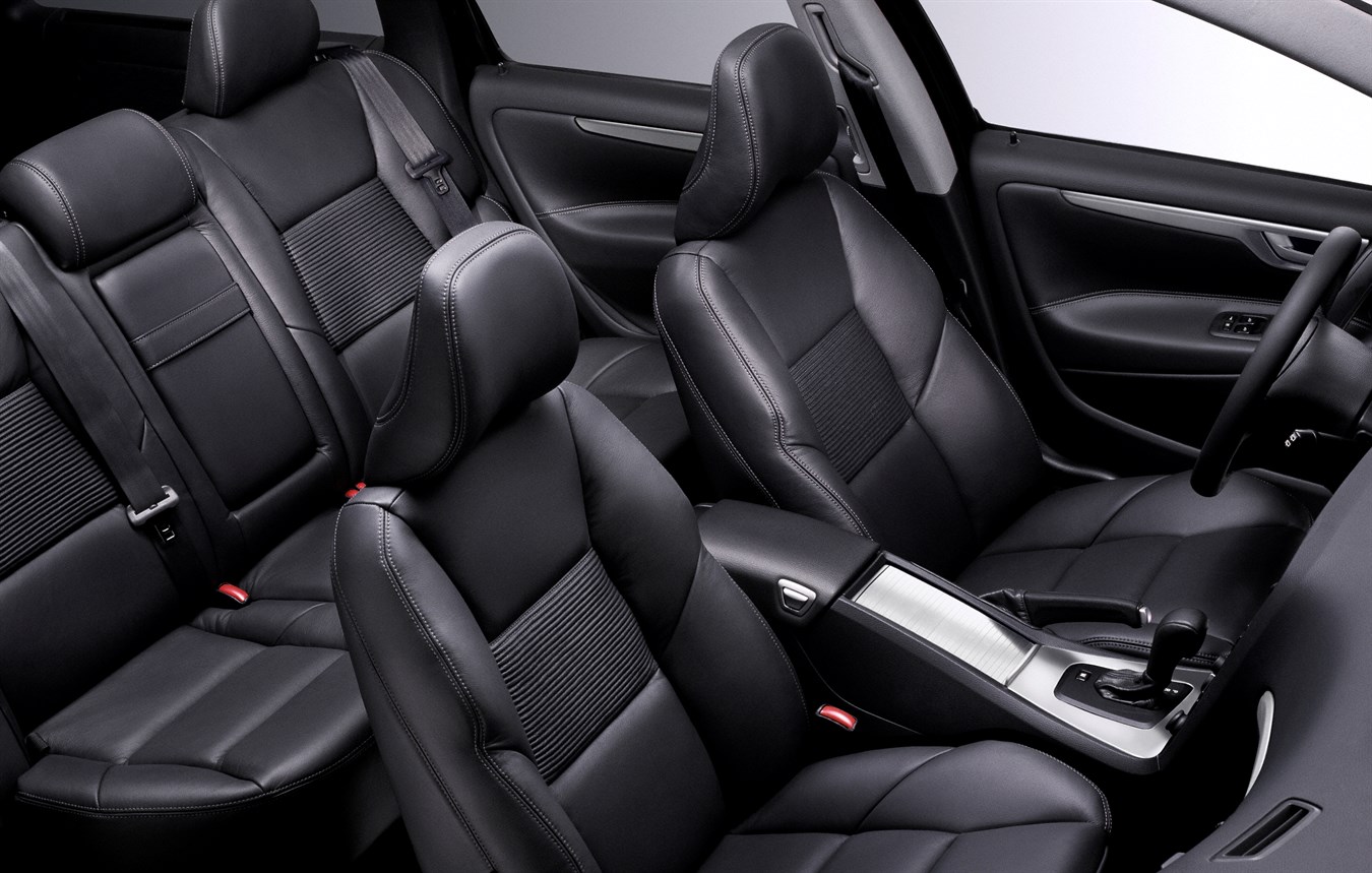 فولفو V70 interior - Seats