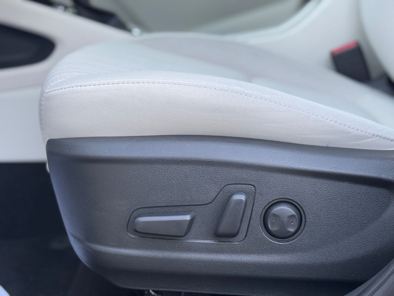 Hyundai Kona Smartstream 2.0L Hyundai Kona Full Option/ GCC / Free Accident/ 2022 / Under Warranty