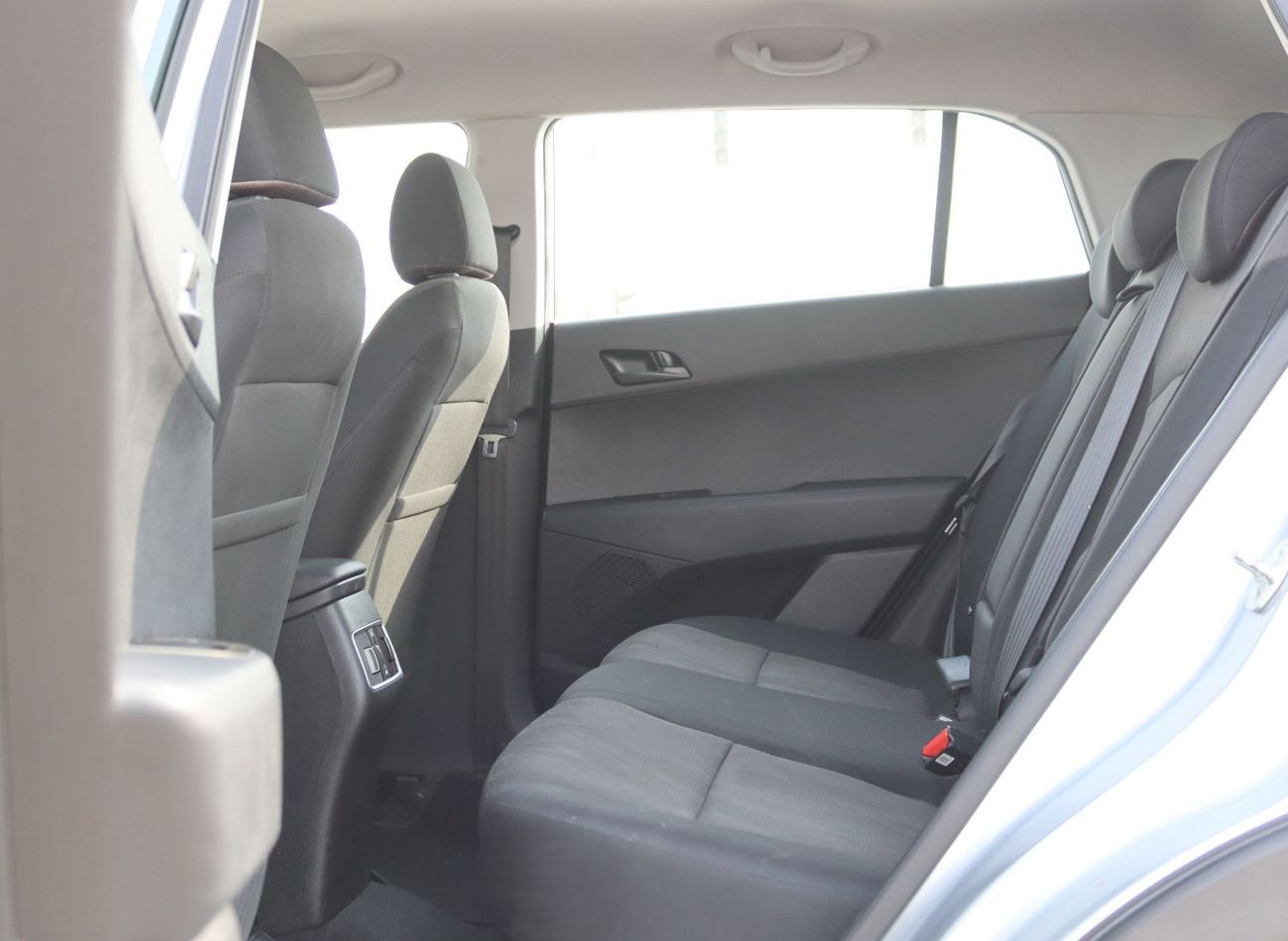 هيونداي كريتا هيونداى كاريتا موديل 2020 سياره خليجيه بحاله ممتازه بمحرك 1500 سى سى وبسعر 39000 درهم وممشى 83000 كي