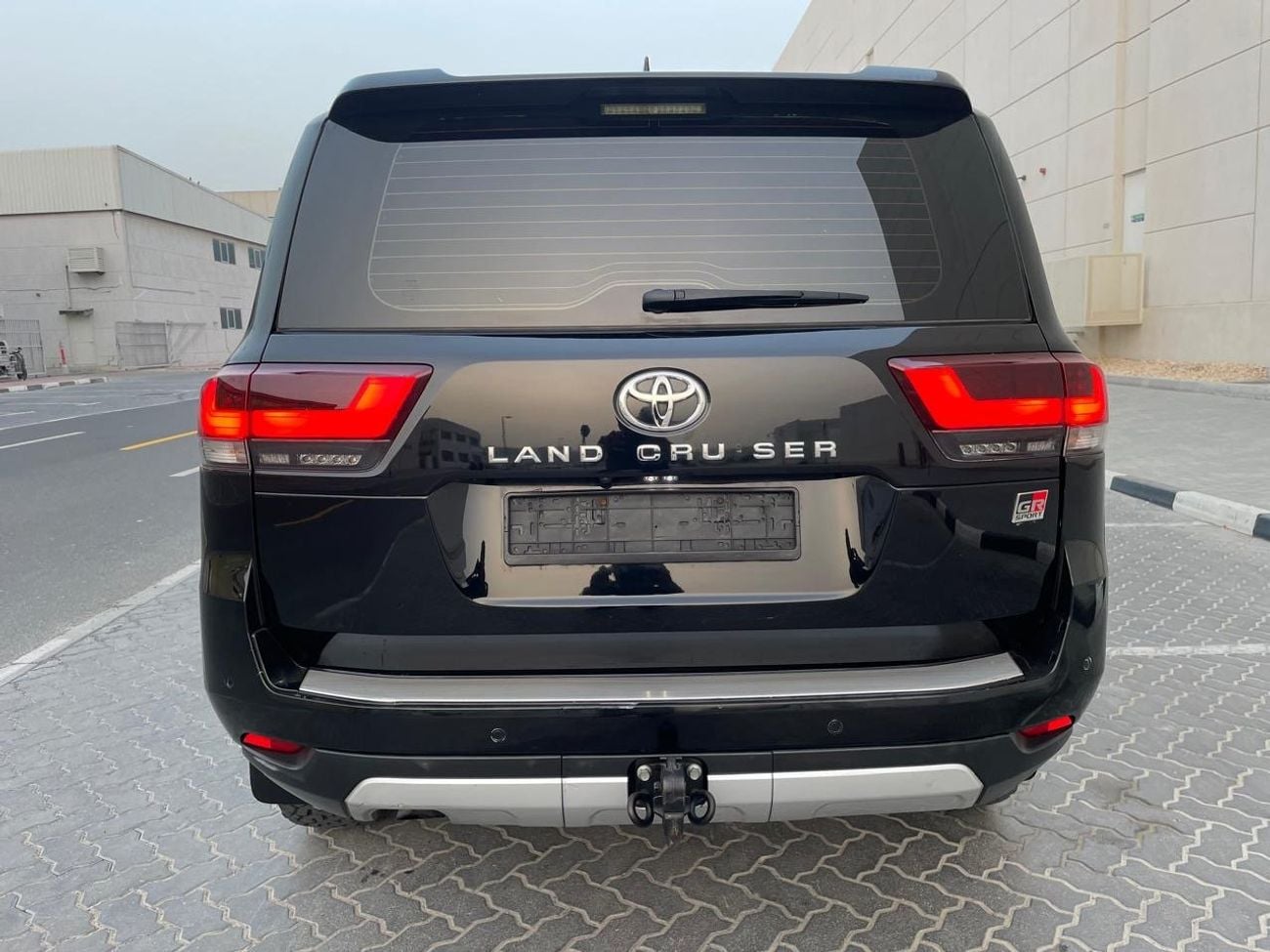 تويوتا لاند كروزر GR SPORT